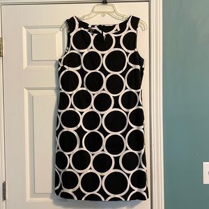 Signature London Style womens sleeveless zipper back dress